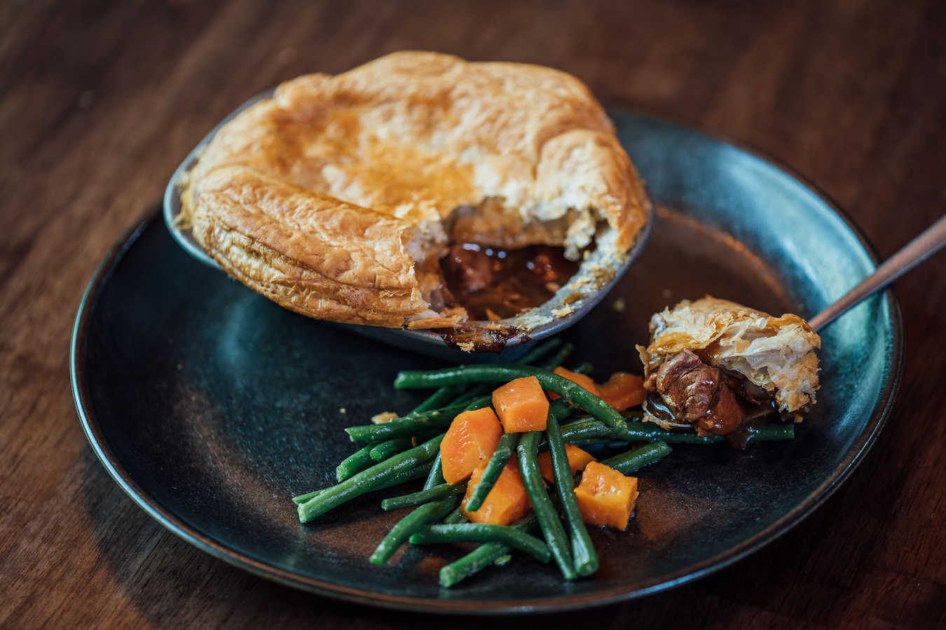 O'SULLIVANS STEAK & GUINNESS PIE